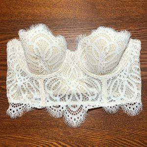 Victoria Secret White Lingerie Bralette size 32B like new condition